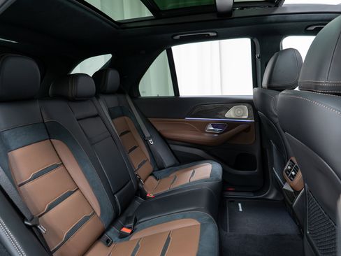 New 2026 Mercedes-Benz GLE 63 AMG S image 25