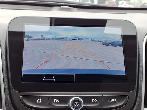 Used 2025 Chevrolet Malibu LT FWD image 11