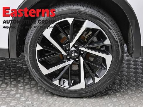 Used 2024 Mitsubishi Outlander SE AWD/4WD image 8