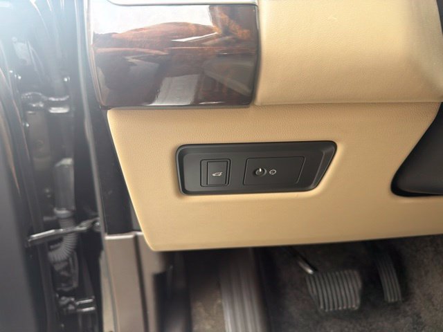 Used 2020 Land Rover Range Rover HSE AWD/4WD image 18