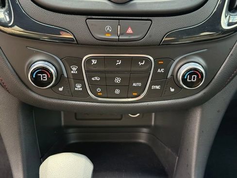 Used 2023 Chevrolet Equinox RS AWD/4WD image 22