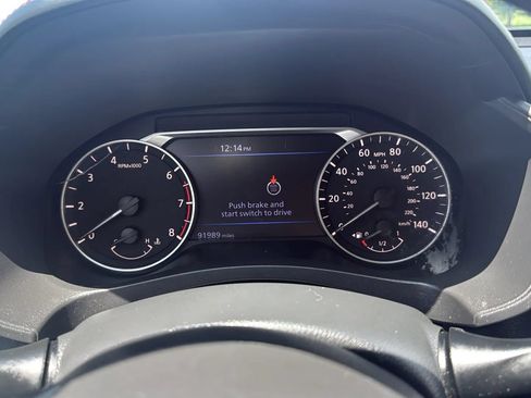 Used 2023 Nissan Altima 2.5 SR FWD image 10