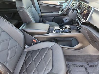 Used 2024 Volkswagen Atlas Cross Sport SE