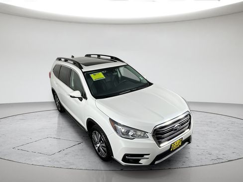 Used 2022 Subaru Ascent Limited w/ Technology Package AWD/4WD image 2