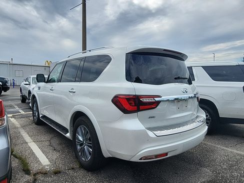 Used 2022 INFINITI QX80 Luxe w/ Cargo Package AWD/4WD image 3