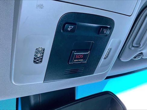 Used 2019 Toyota Camry SE image 33