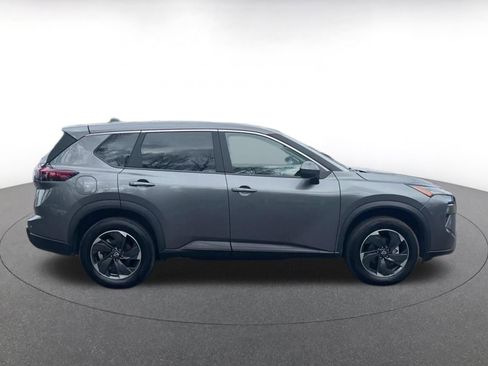 Used 2025 Nissan Rogue SV image 16