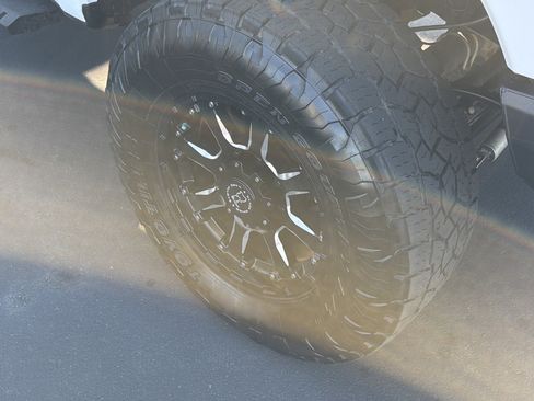 Used 2019 Ford F250 XLT w/ XLT Value Package image 14