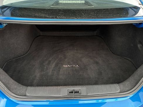 Used 2025 Nissan Sentra SV FWD image 30