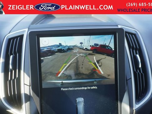 Used 2024 Ford Edge SEL image 18