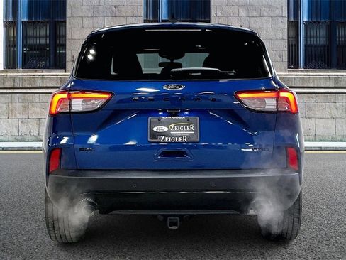 Certified 2022 Ford Escape SEL w/ SEL Stealth AWD Package image 4