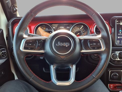 Used 2023 Jeep Gladiator Rubicon w/ Trailer Tow Package image 15