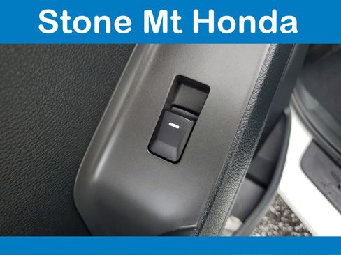 Used 2017 Kia Forte LX FWD image 11