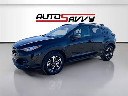 Used 2024 Subaru Crosstrek 2.0i Premium image 3