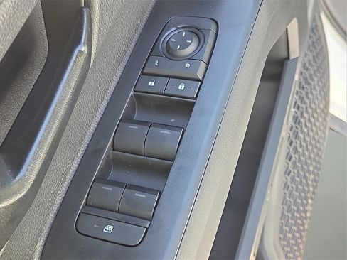 New 2025 Toyota Tacoma SR5 image 12