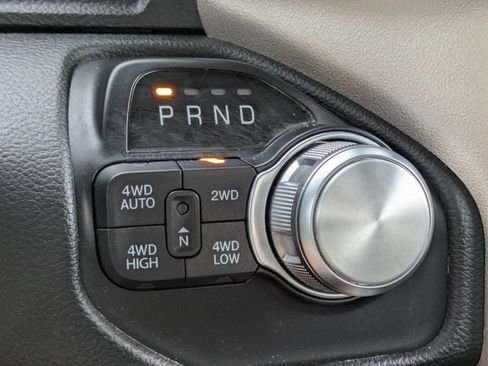 Used 2022 RAM 1500 Laramie AWD/4WD image 23