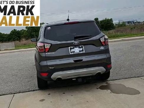 Used 2017 Ford Escape SE FWD image 7