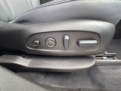 Used 2024 Buick Enclave Premium FWD image 11