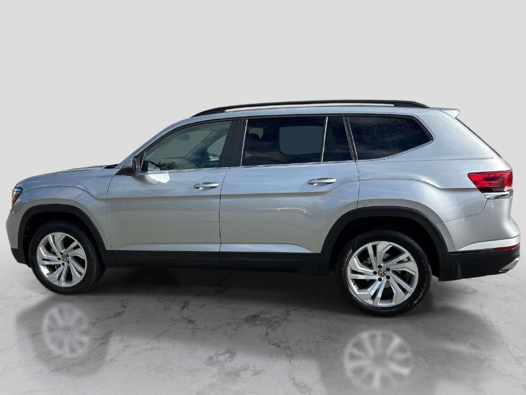 Certified 2023 Volkswagen Atlas SE w/ Panoramic Sunroof Package AWD/4WD image 2