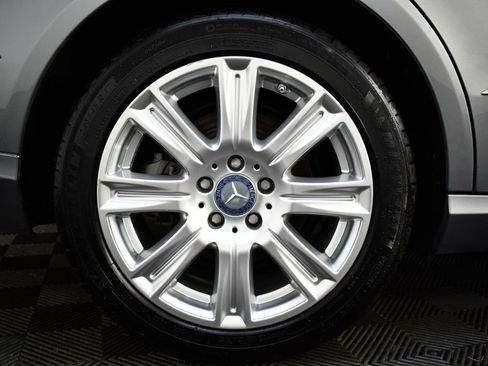 Used 2013 Mercedes-Benz E 350 Sedan image 27