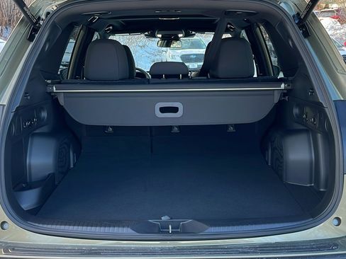 Used 2025 Subaru Forester Premium image 21