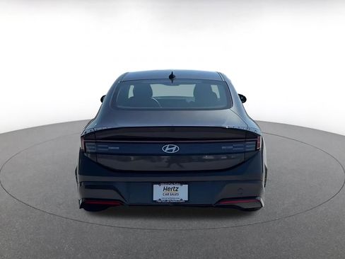 Used 2025 Hyundai Sonata SEL FWD image 12