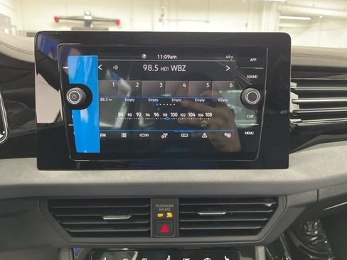 New 2026 Volkswagen Jetta SE FWD image 21