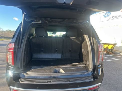 Used 2023 Chevrolet Tahoe High Country AWD/4WD image 16