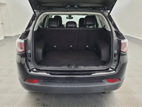 Used 2020 Jeep Compass Limited FWD image 29