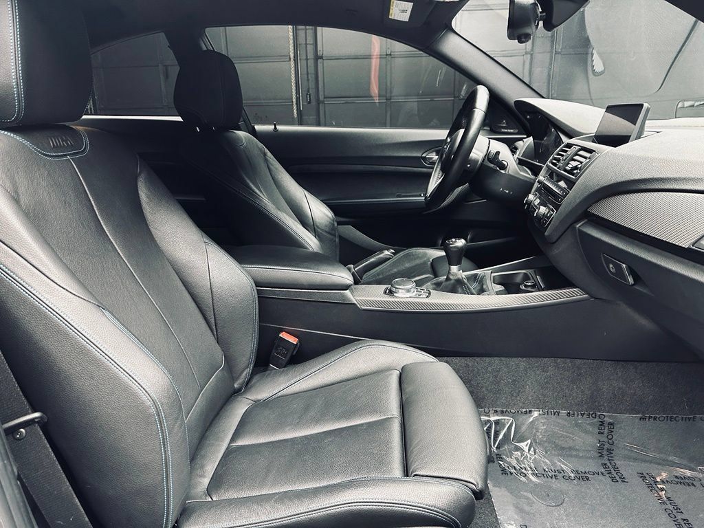 Used 2017 BMW M2 RWD image 18