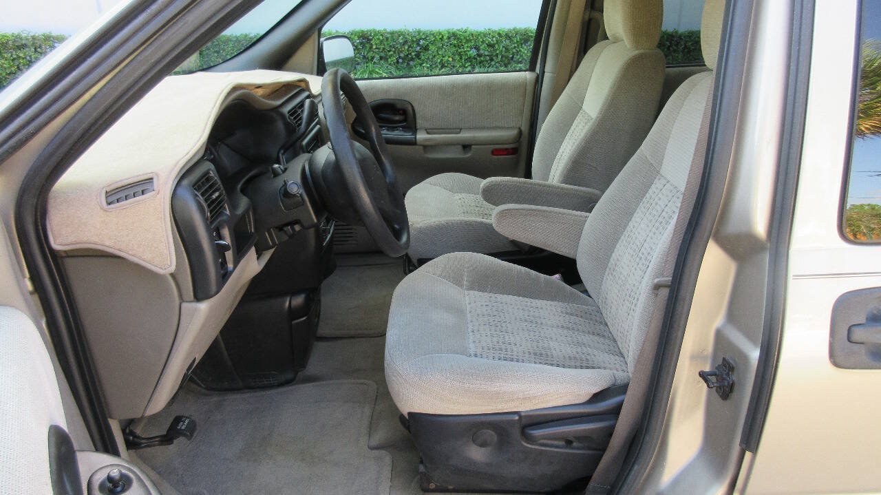Used 2002 Chevrolet Venture Plus FWD image 9
