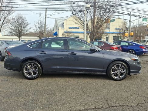 Certified 2023 Honda Accord EX image 7