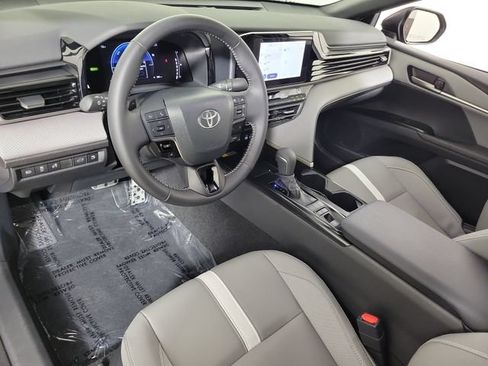 Used 2026 Toyota Camry SE FWD image 18