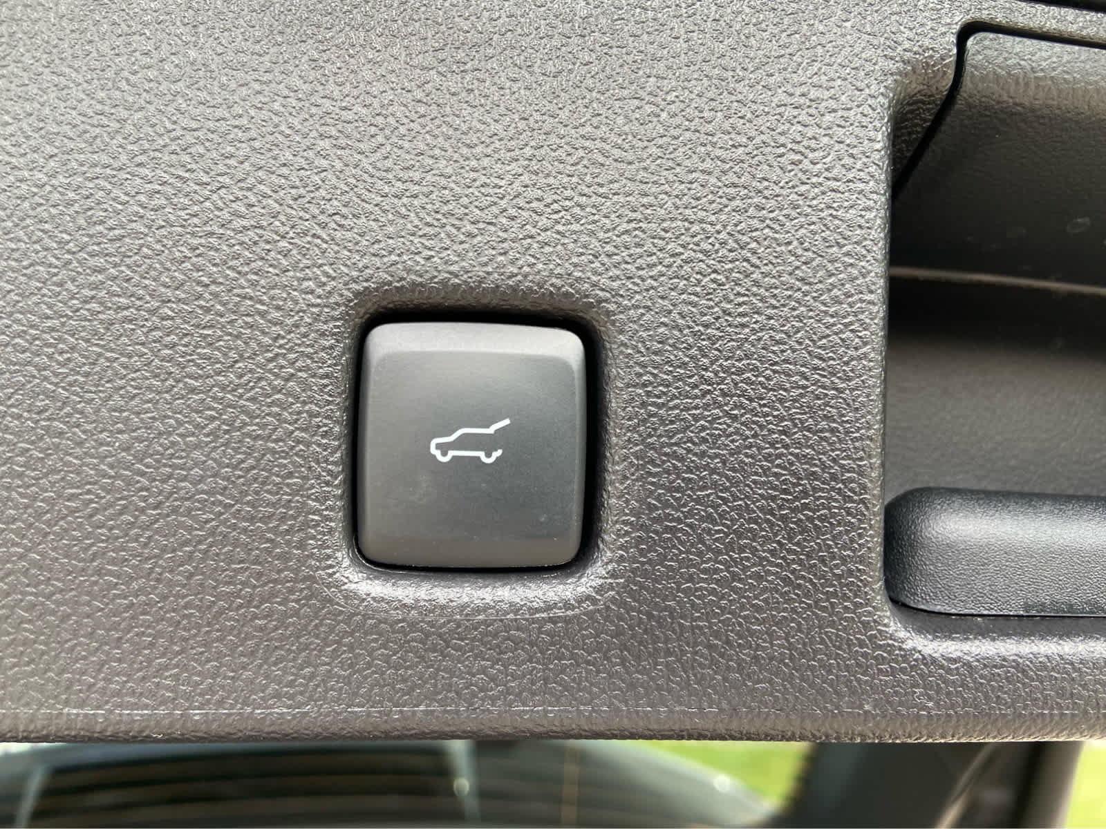 Used 2026 Ford Escape SE w/ PHEV Premium Package FWD image 12