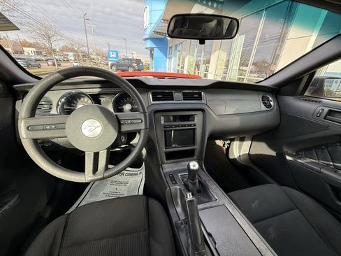 Used 2011 Ford Mustang Coupe w/ 101A Rapid Spec Order Code image 16