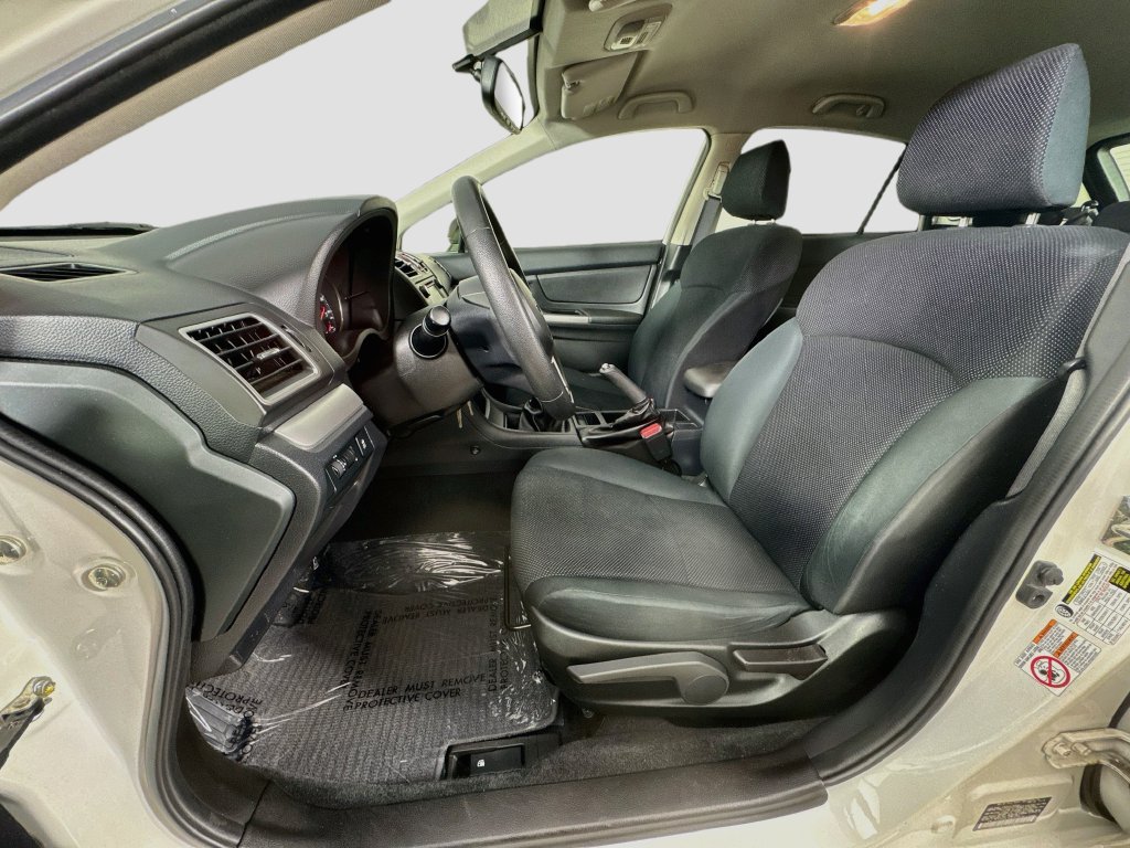 Used 2016 Subaru Crosstrek 2.0i AWD/4WD image 23
