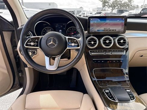 Used 2021 Mercedes-Benz GLC 300 w/ Multimedia Package image 25