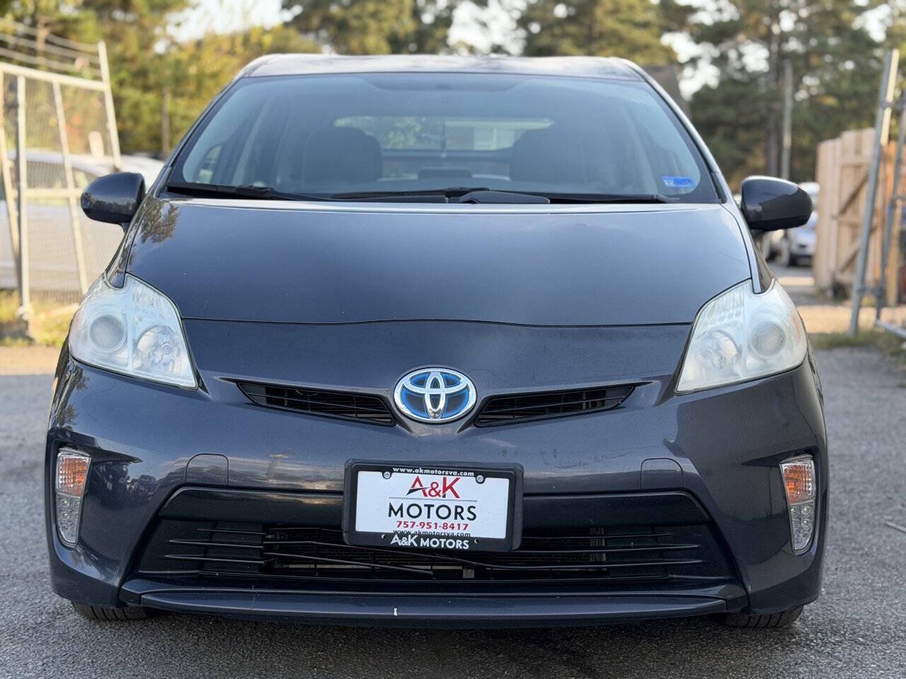 Used 2013 Toyota Prius Two FWD image 3