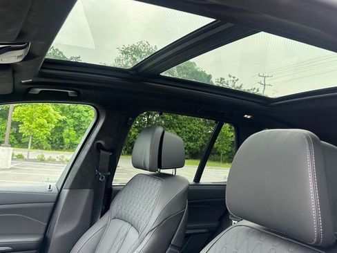 Used 2025 BMW X5 M60i AWD/4WD image 14