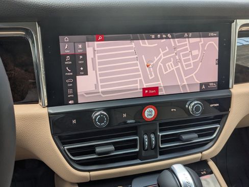 New 2026 Porsche Macan AWD/4WD image 20