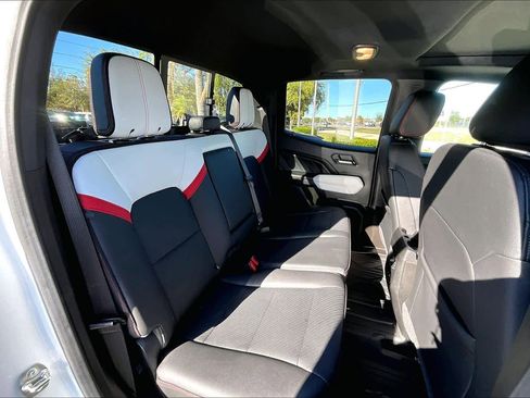 Used 2024 GMC Canyon AT4X image 18