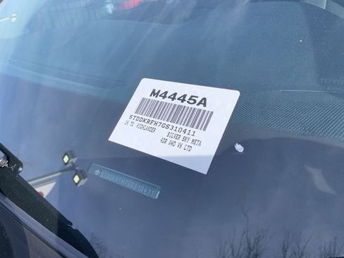 Used 2016 Toyota Highlander Limited image 40