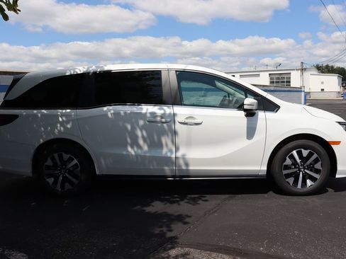 Used 2026 Honda Odyssey EX-L image 6