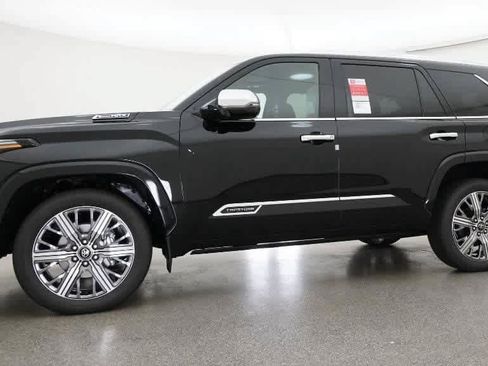 Used 2026 Toyota Sequoia Capstone AWD/4WD image 17