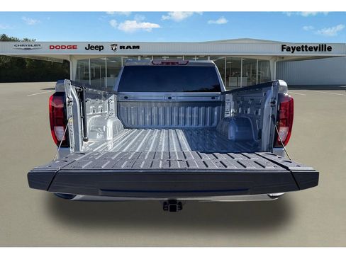 Used 2025 GMC Sierra 1500 Elevation image 9