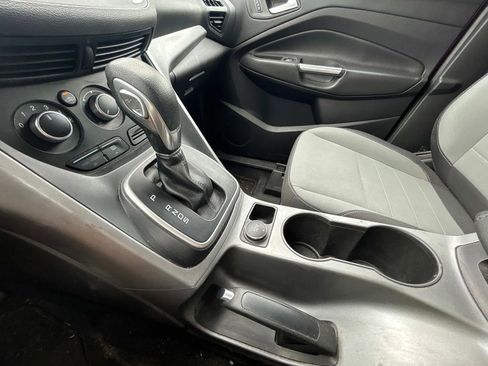 Used 2014 Ford Escape SE image 32