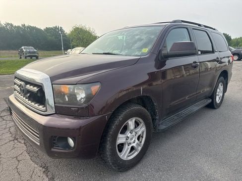 Used 2015 Toyota Sequoia SR5 RWD image 5