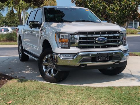 Used 2023 Ford F150 Lariat w/ Max Trailer Tow Package AWD/4WD image 2