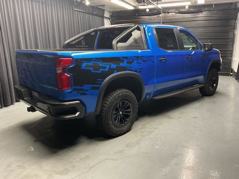 Used 2025 Chevrolet Silverado 1500 ZR2 AWD/4WD image 6