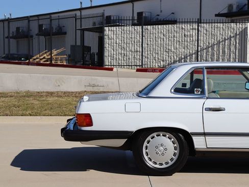 Used 1988 Mercedes-Benz 560 SL image 41